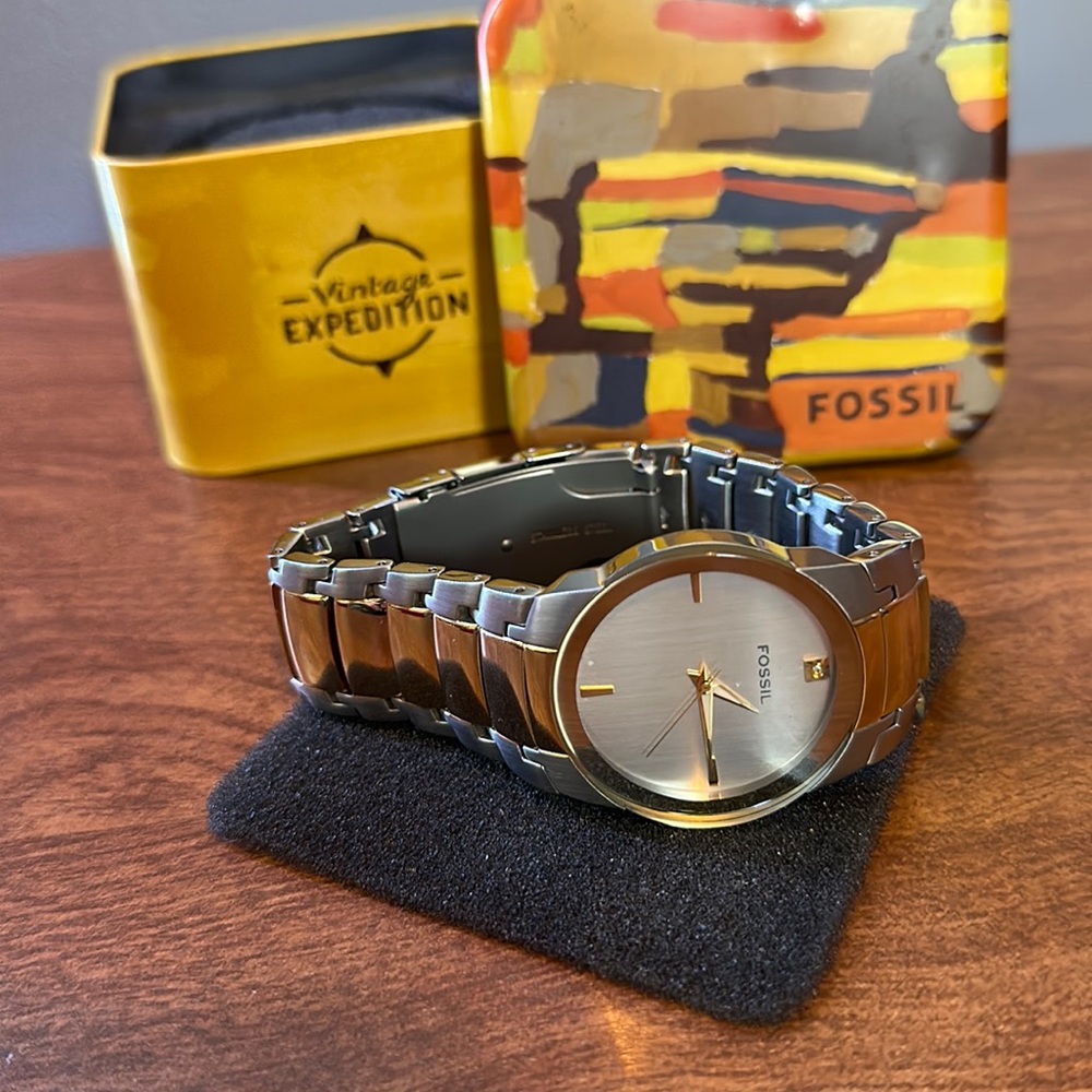 Authentic Fossil Vintage Expedition Men’s Watch.